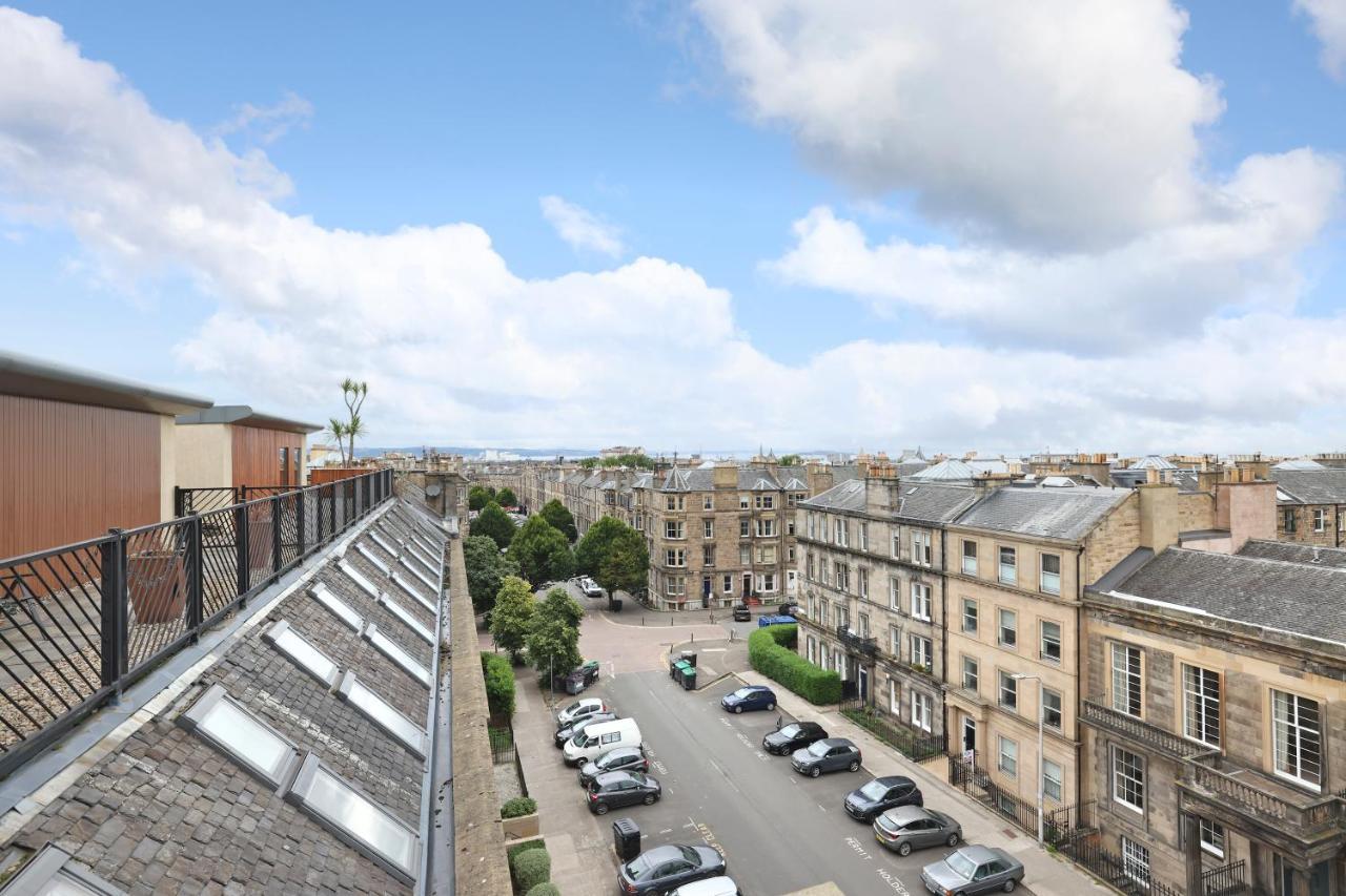 Joivy Spacious 2 Bed,2 Bath Flat, Free Parking And Rooftop Terrace Edinburg Exteriör bild