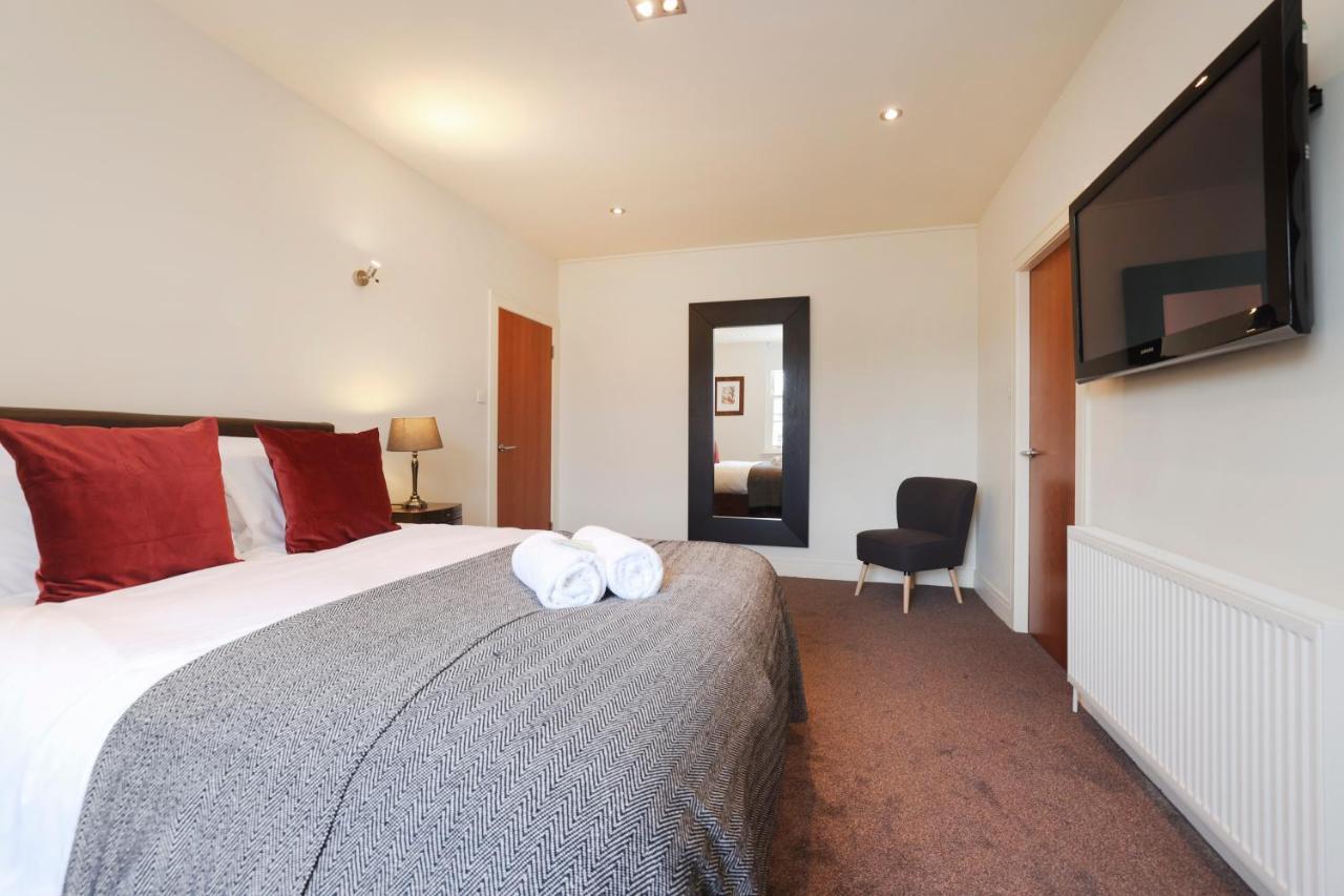 Joivy Spacious 2 Bed,2 Bath Flat, Free Parking And Rooftop Terrace Edinburg Exteriör bild