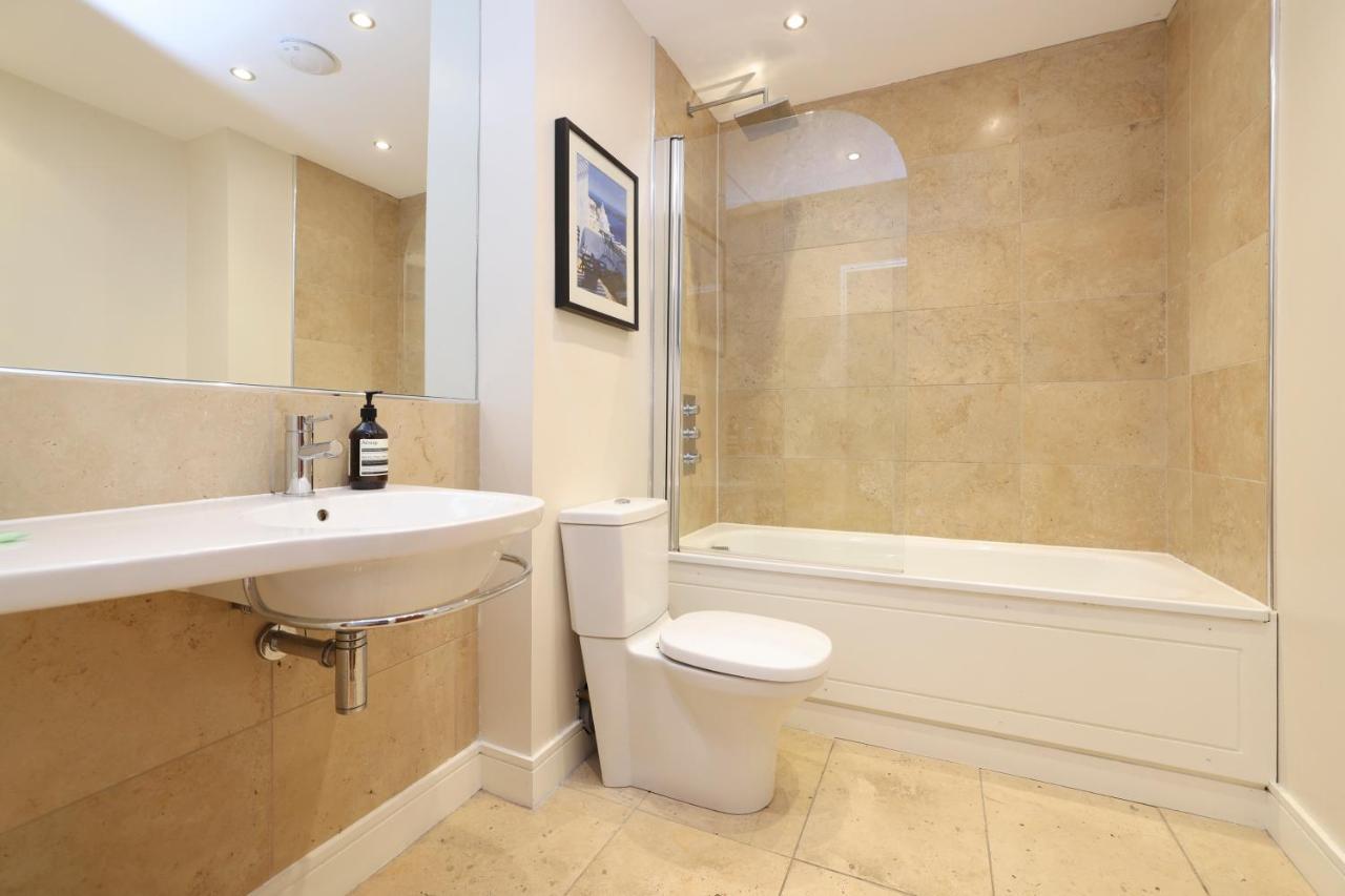 Joivy Spacious 2 Bed,2 Bath Flat, Free Parking And Rooftop Terrace Edinburg Exteriör bild