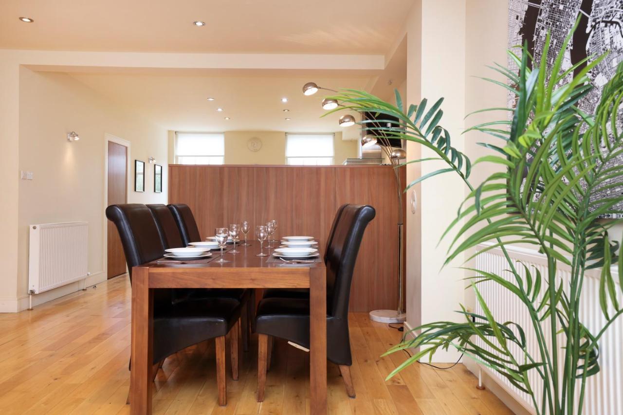Joivy Spacious 2 Bed,2 Bath Flat, Free Parking And Rooftop Terrace Edinburg Exteriör bild